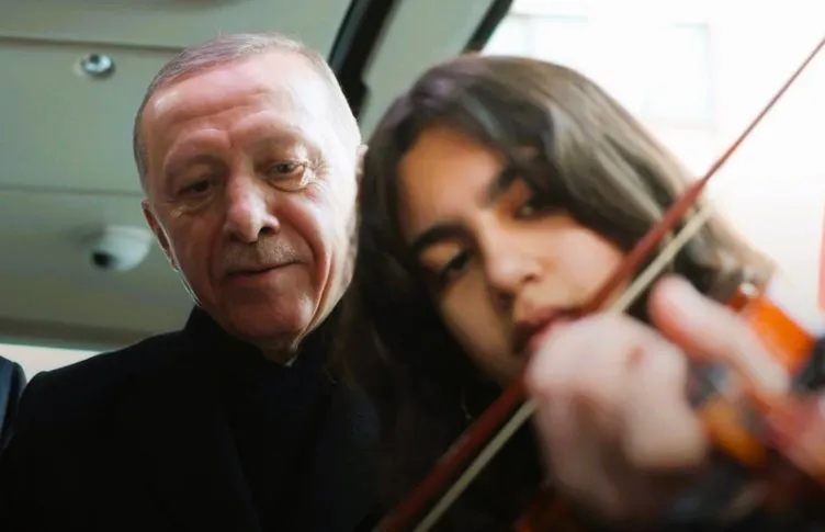 Başkan Erdoğan’a keman çalan 12 yaşındaki Ecrin, SABAH’a konuştu: Rüya Gibiydi