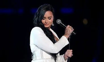 ABD’li şarkıcı Demi Lovato, 3 kez felç ve kalp krizi geçirdiğini açıkladı