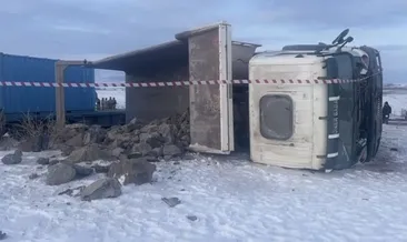 Kars’ta yük treni kamyona çarptı: 1 ölü