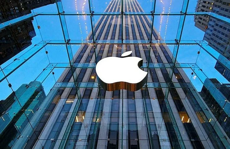 APPLE’IN İSTANBUL’DAKİ MAĞAZALARI YENİDEN AÇILIYOR