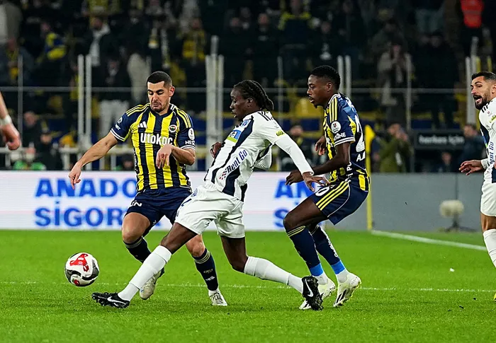 fenerbahce-firsat-tepti-kanarya-evinde-kasimpasa-ile-yenisemedi-1771872698425.jpeg