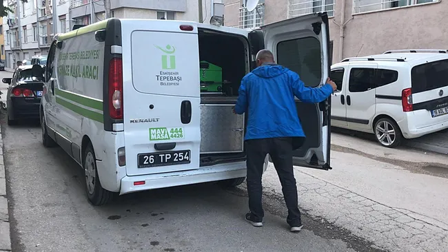 eskisehirde-supheli-olum-yasli-adamin-cansiz-bedeni-bos-dukkanda-bulundu-1759256895644.jpeg