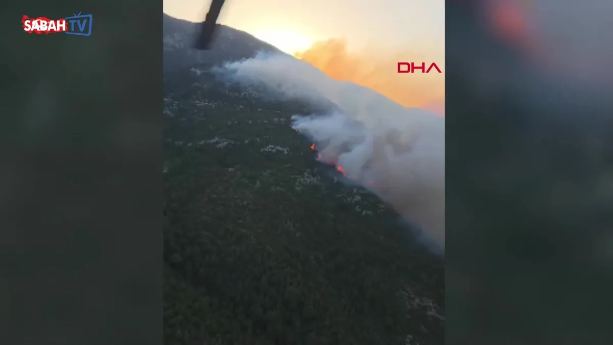 Antalya’da orman yangını! Havadan ve karadan müdahaleler aralıksız sürüyor | Video videosunu izle Antalya’da orman yangını! Havadan ve karadan müdahaleler aralıksız sürüyor | Video videosunu izle