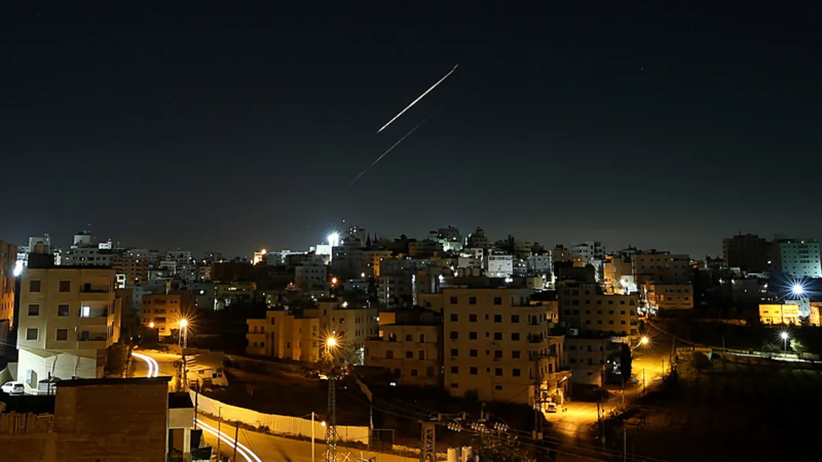 İran: Ben Gurion Havalimanı İHA saldırılarıyla hedef alındı İran: Ben Gurion Havalimanı İHA saldırılarıyla hedef alındı