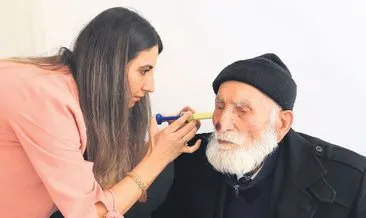 97 yaşındaki ulu çınar artık işitme cihazıyla duyabiliyor