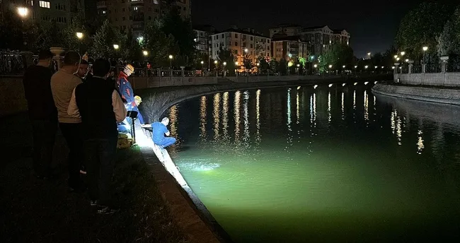 Porsuk Çayı’na düşen iki kardeşten 1’i öldü, 1’i kurtarıldı Porsuk Çayı’na düşen iki kardeşten 1’i öldü, 1’i kurtarıldı