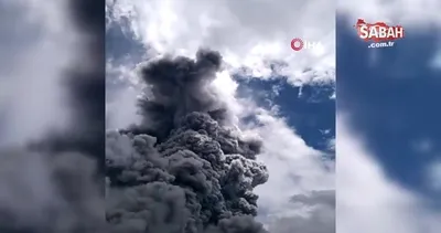 Endonezya’da yanardağ patladı | Video