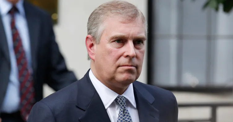 İngiltere Kraliçesi Elizabeth cinsel istismarla suçlanan oğlunu böyle savundu!