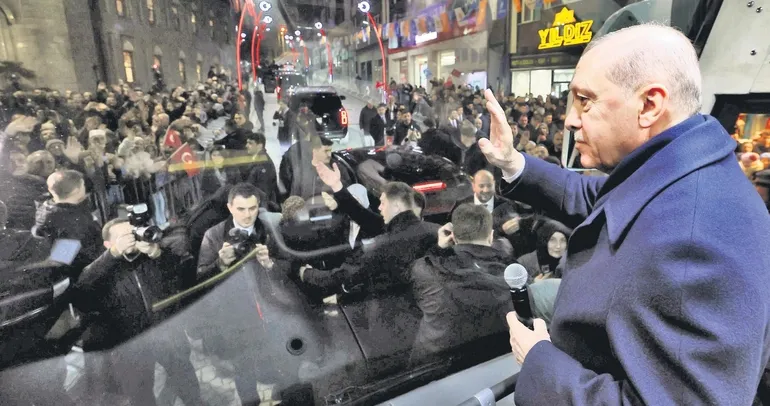 Türkiye emin ellerde ve güvendedir