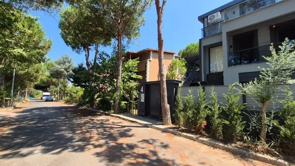 CHP’li Şile Belediye Başkanı’nın bir skandalı daha ortaya çıktı: Mührü söktü villaya çöktü