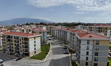 İzmir depreminin üzerinden 5 yıl geçti ancak acısı unutulmadı: Devlet baba yaraları kısa sürede sardı, 5 bin 61 konut ve 357 işyeri teslim edildi #izmir