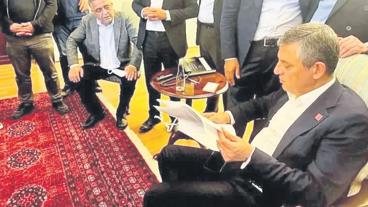 Özel’in yırtma videosu kurgu çıktı