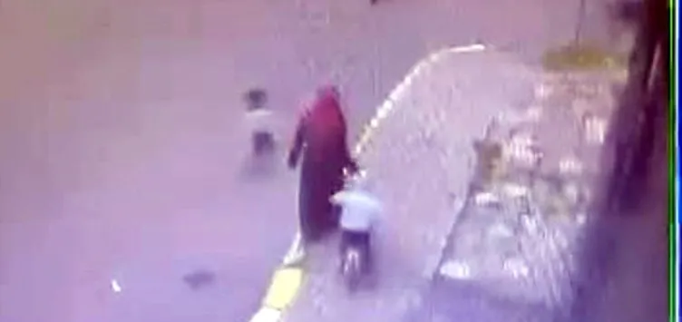 İstanbul’da yürek yakan kaza: 4 yaşındaki Seyfican midibüsün altında kaldı!