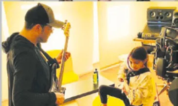 Bir sanatçı yetişiyor