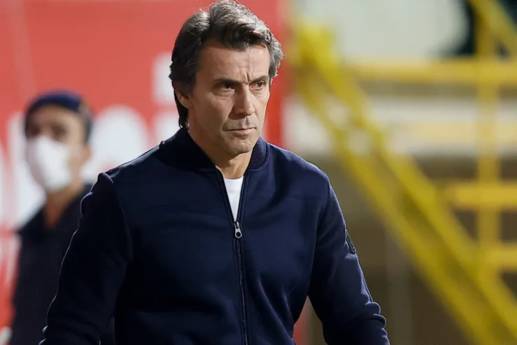 Son dakika: Galatasaray'da Torrent'in yerine 3 isim! Sergen Yalçın derken yapılan teklifi ilk kez açıkladı