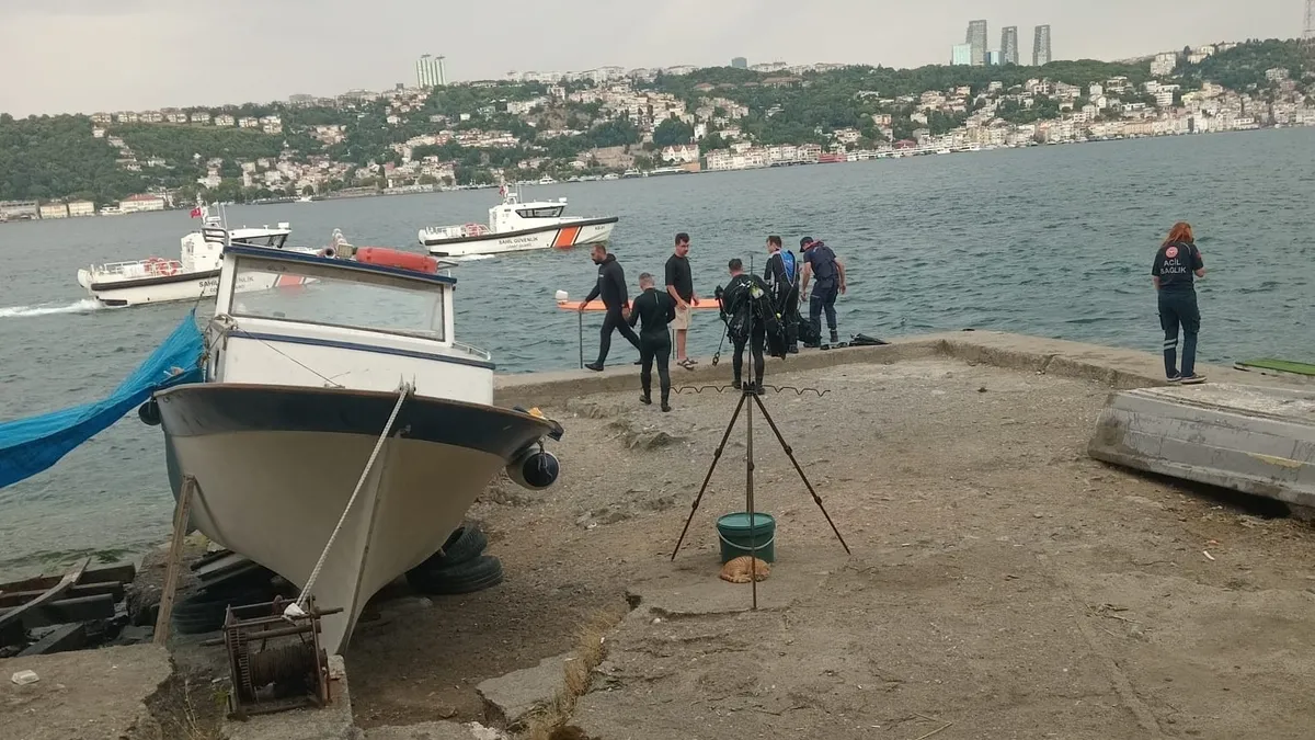 Üsküdar sahilinde denizden çıkarılan ceset.