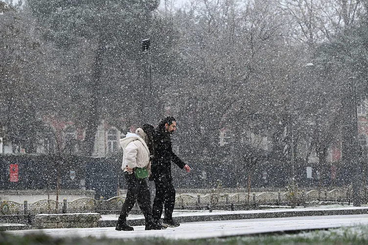 SON DAKİKA | İstanbul için kar alarmı! O ilçelerde yaşayanlar dikkat: 3 ila 10 santimetreye kadar ulaşacak