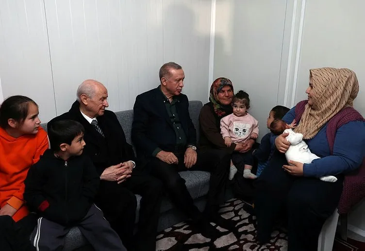 Başkan Erdoğan ve Bahçeli Kahramanmaraş'ta konteyner kenti ziyaret etti!