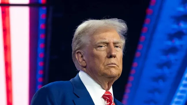 trump-irani-yok-edecek-olsak-bu-ogleden-sonra-bile-yapabiliriz-1773255309895.jpeg Trump: İran’ı yok edecek olsak bu öğleden sonra bile yapabiliriz”