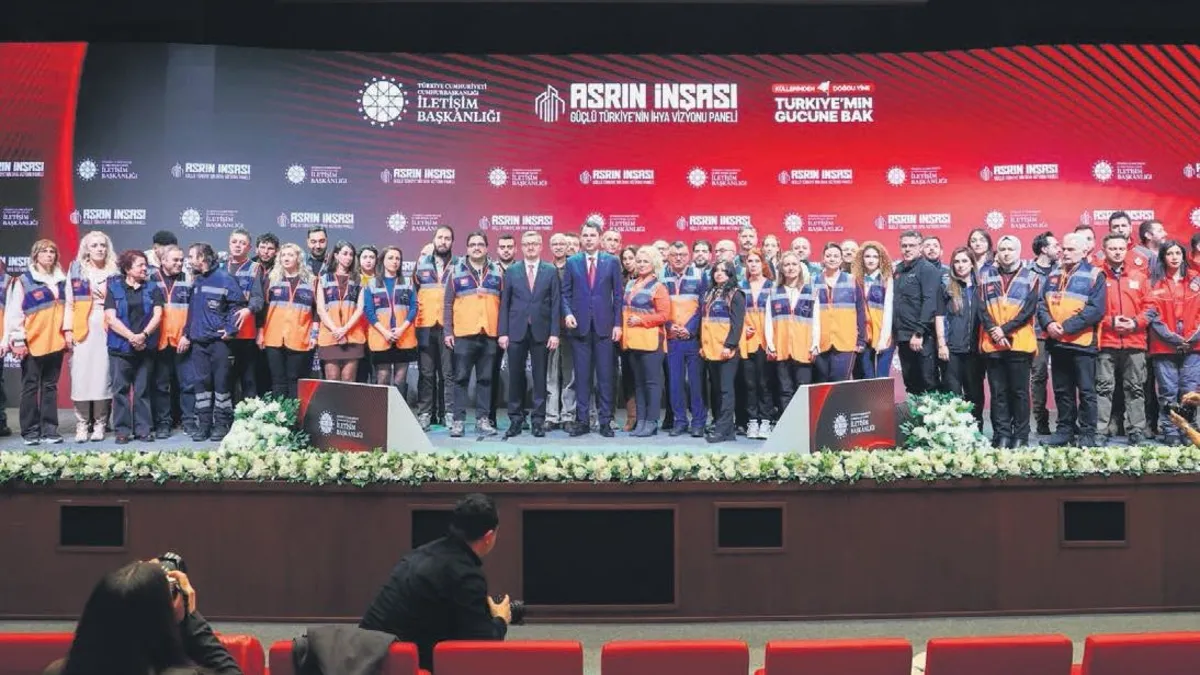 CHP’ye kalsa temel bile atamazlardı