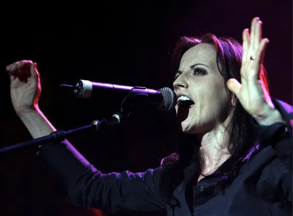 Cranberries'in solisti Dolores O'Riordan yaşamını yitirdi
