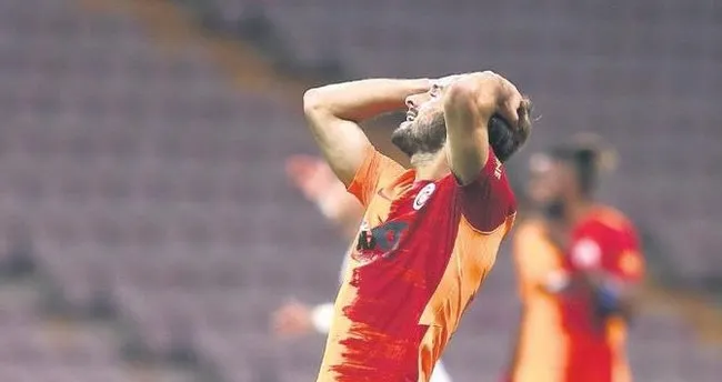 Öz eleştiri yapmalıyız