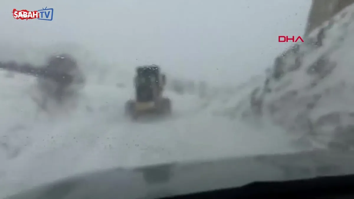 Artvin’de çığ düştü; 3 çoban kar altında kaldı! | Video videosunu izle Artvin’de çığ düştü; 3 çoban kar altında kaldı! | Video videosunu izle