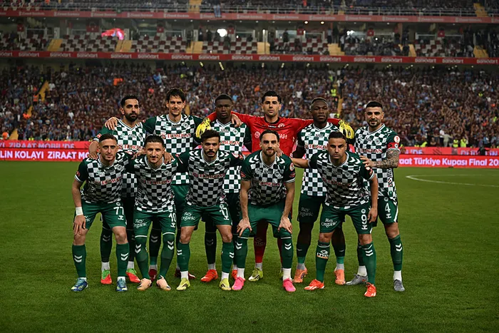 canli-turkiye-kupasinda-final-heyecani-trabzonspor-konyaspor-maci-canli-izle-1779474485648.jpeg