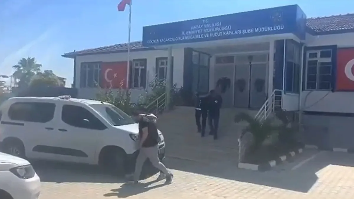 Hatay’da yakalanan 2 göçmen kaçakçısı tutuklandı