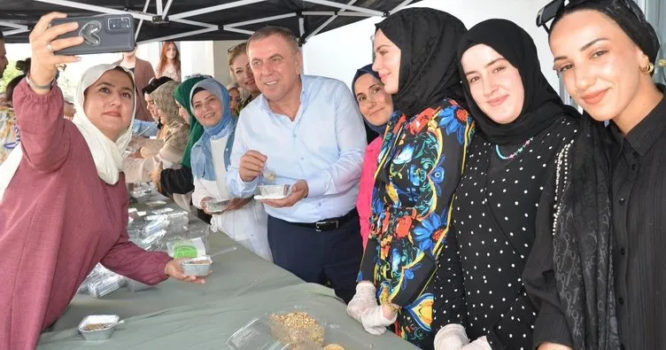 Başkan Şahin’den aşure ikramı