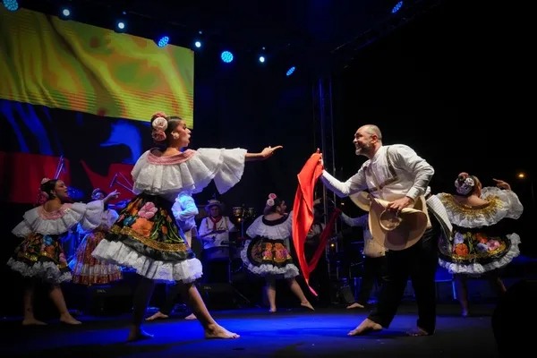 uluslararasi-horon-ve-muzik-festivali-dunyanin-kulturlerini-trabzonda-bulusturdu-1783947913073.jpg