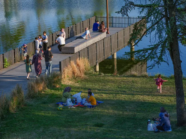 izmitin-ortasinda-yeni-bir-dunya-kocaeli-buyuksehirden-damga-vuran-donusum-fuarpark-1782485991785.jpg