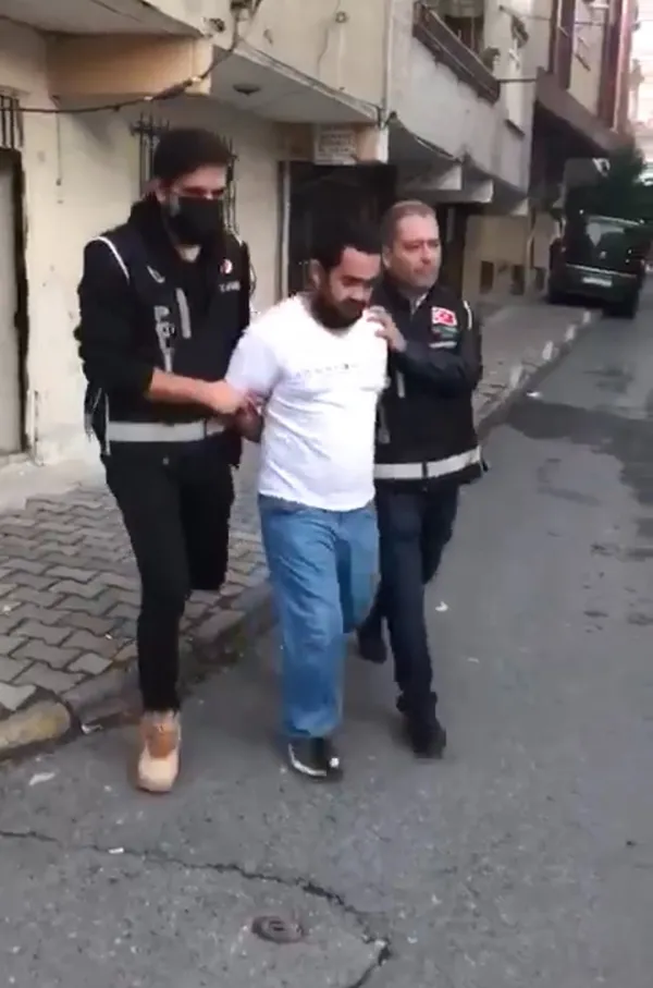 benjamin-operasyonunda-sok-detaylara-sabah-ulasti-urettigi-sahte-parayla-sahte-icki-aldi-oldu-1632972622737.jpg