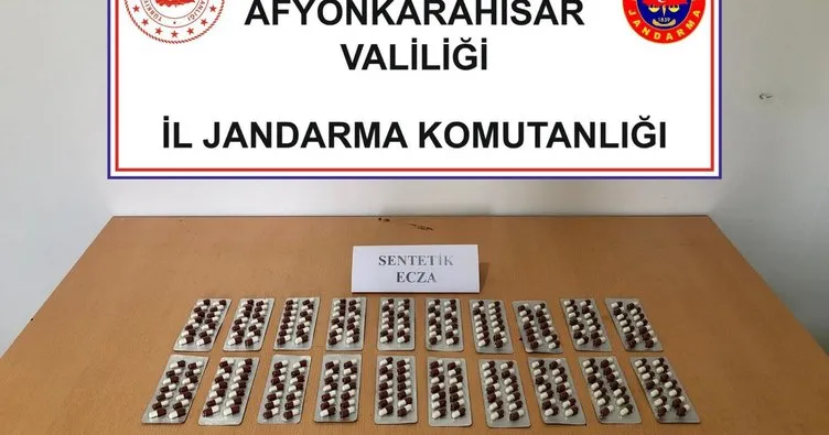 İzmir’den getirilen 280 adet sentetik ecza hapı ele geçirildi