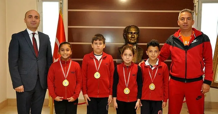 GKV’li minik yüzücüler, Cumhuriyet kupasında 4 madalya kazandı