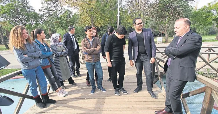 AÜ dünyaya açıldı