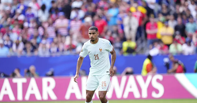 Maxence Lacroix, Chelsea ile imzalıyor!
