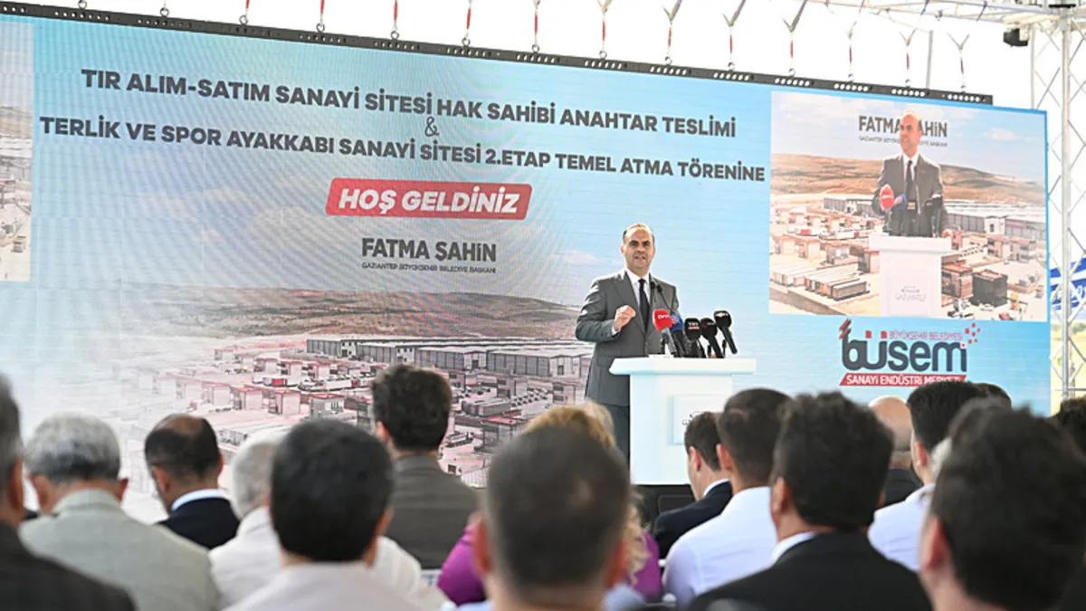 Bakan Kacır: “Tarih sahnesinden çok daha iddialı çıkıyoruz”