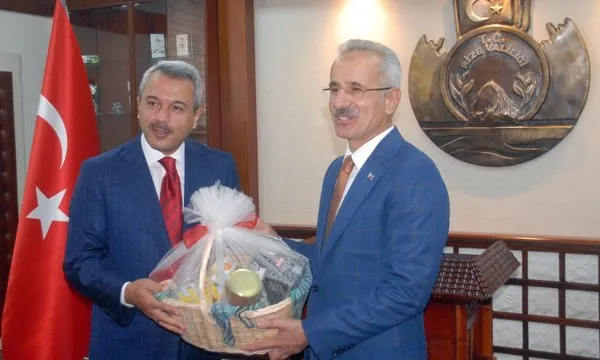 uraloglu-21-yilda-tarihe-imza-attik-1693830356625.jpg