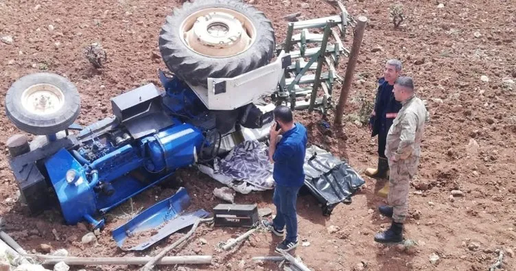 Midyat’ta devrilen traktörün altında kalan sürücü hayatını kaybetti