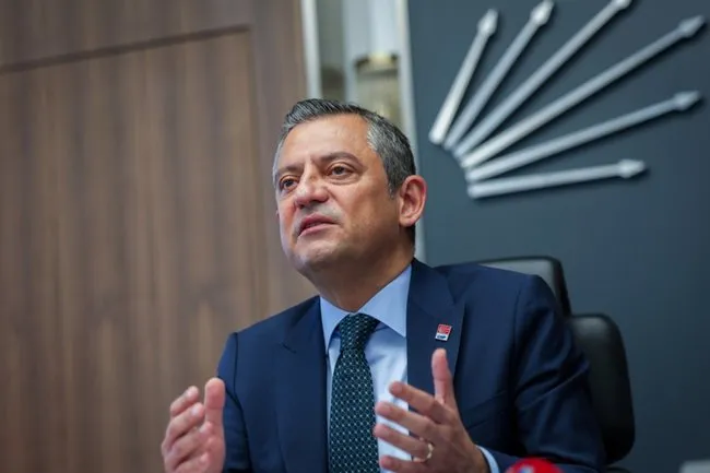 SON DAKİKA… CHP’de kazan kaynıyor! Özgür Özel ile Ekrem İmamoğlu yeni parti kuruyor: Ankara’da 5 katlı bir binaya baktılar!