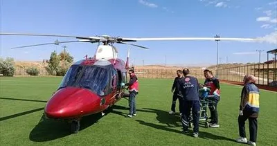 Ambulans helikopter kalp krizi geçiren hasta için havalandı #erzurum