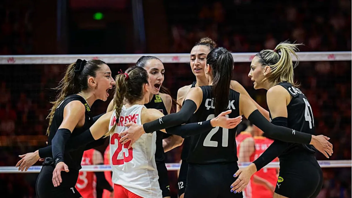 Filenin Sultanları’nın VNL İstanbul etabı kadrosu belli oldu! Filenin Sultanları’nın VNL İstanbul etabı kadrosu belli oldu!