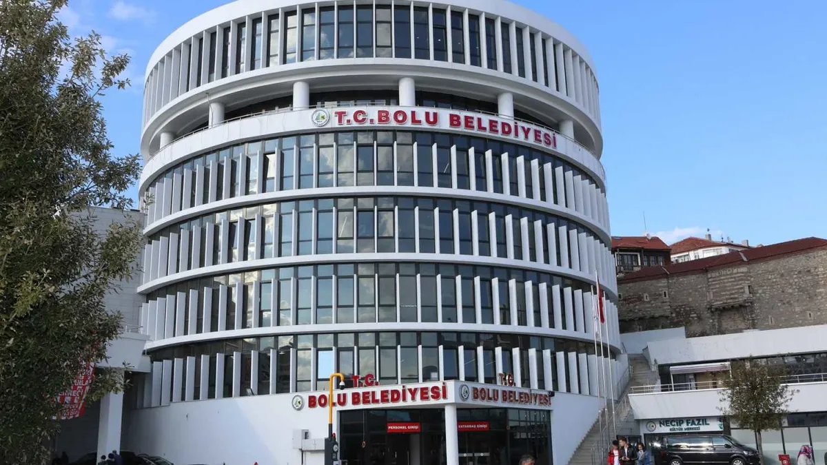 CHP’li Bolu Belediyesi’ndeki yolsuzlukta yeni tutuklamalar! ‘Kurban Bağışı’ adı altında vurgun ortaya çıkmıştı CHP’li Bolu Belediyesi’ndeki yolsuzlukta yeni tutuklamalar! ‘Kurban Bağışı’ adı altında vurgun ortaya çıkmıştı