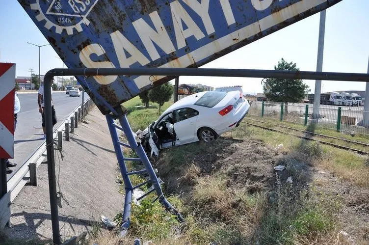 Uşak’ta trafik kazası: 10 yaralı