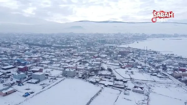 Ardahan'da Sibirya soğukları yerini kar yağışına bıraktı | Video