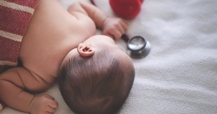 el ve ayak parmaklari morariyorsa kalp muayenesi sart bebek haberleri