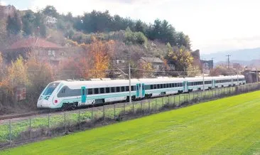 Milli elektrikli trenin 3’üncü seti raylara çıktı