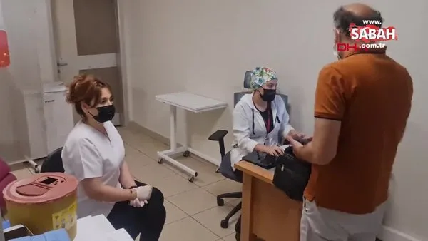 Bakan Koca'nın fotoğrafını paylaştığı Serpil hemşireden herkese aşı daveti  | Video