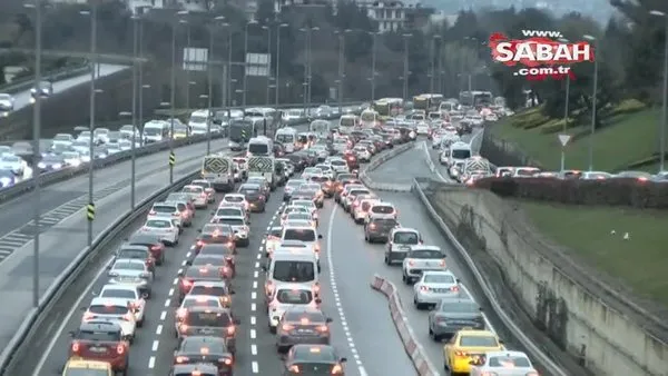 İstanbul'da 15 Temmuz Şehitler Köprüsü'ndeki 22 Mart 2021 Pazartesi trafik yoğunluğu kamerada... | Video